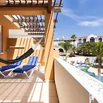 Home2book Bright Pool & Terrace, Amarilla Golf サンミゲル・デ・アボナ